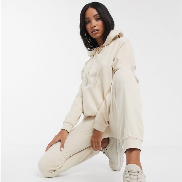 ASOS Beige Sweatsuit Co Ord Hoodie Sweat Pants Set - Picture 1 of 10